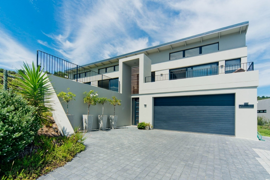 4 Bedroom Property for Sale in Simola Western Cape